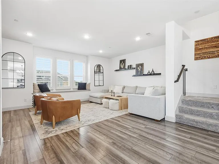 441 Matchbox St — Photo 6