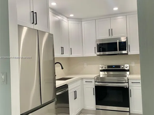 4855 NW 7th St APT 208-6, Miami, FL 33126