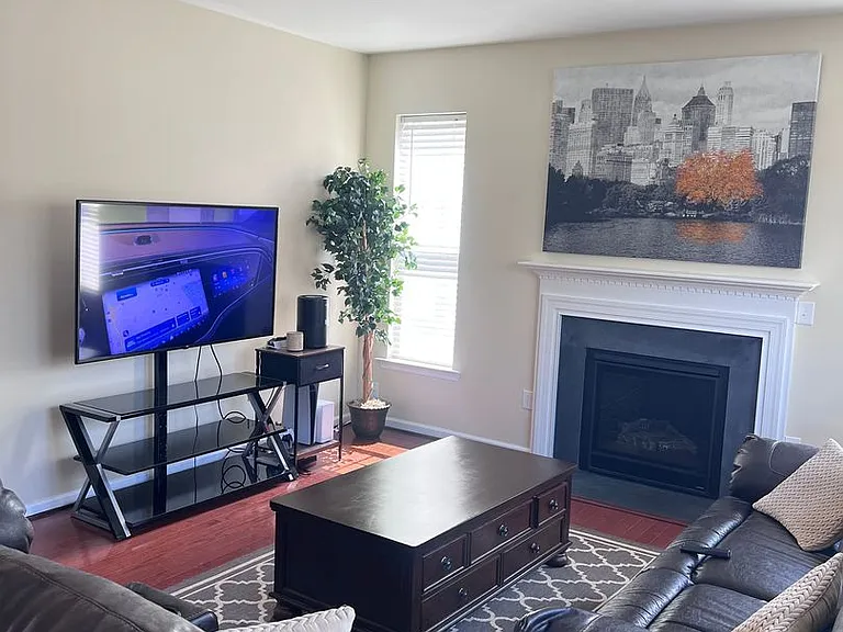 13 Hampshire Glen Pkwy — Photo 14