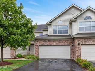 885 Havenshire Rd, Naperville, IL 60565