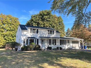 250 San Ron Dr, Webster, NY 14580