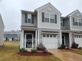 9043 Lowfalls Ln, Charlotte, NC 28216