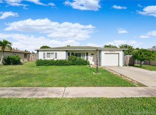 22575 Lanyard St, Boca Raton, FL 33428