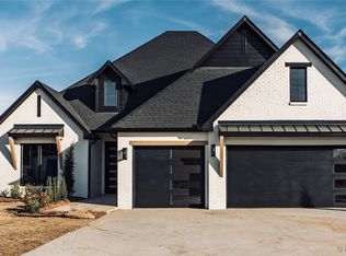 3201 E Ridgeline Rd, Catoosa, OK 74015