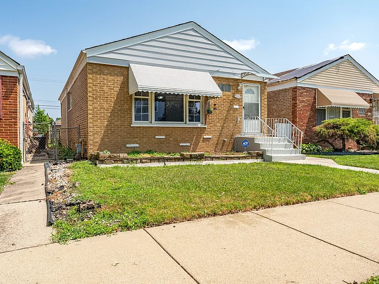 4507 S Leamington Ave — Photo 3