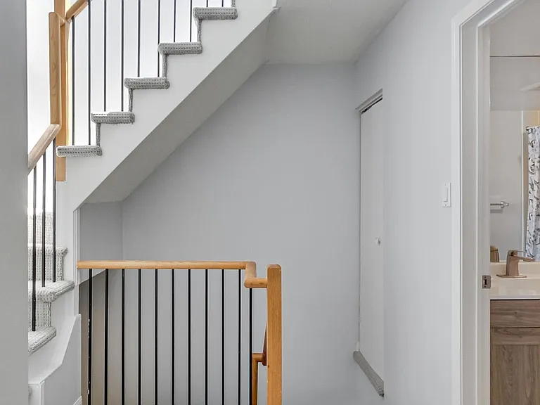 11 Niagara St #Townhouse 11 — Photo 13