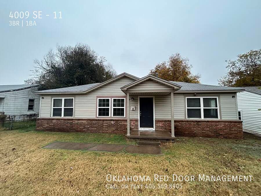 1st image of 4009 SE 11th St