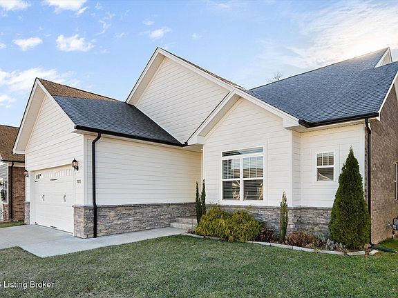 2nd image of 2021 Prestwick Pl