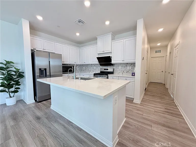 4116 E Coronado Privado — Photo 5