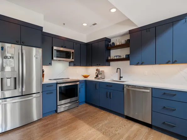 112 Highland Ave APT H, Somerville, MA 02143