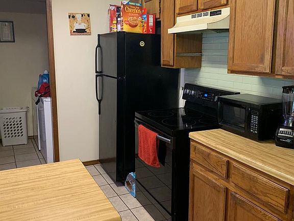 4th image of 407 Birdsong Ln