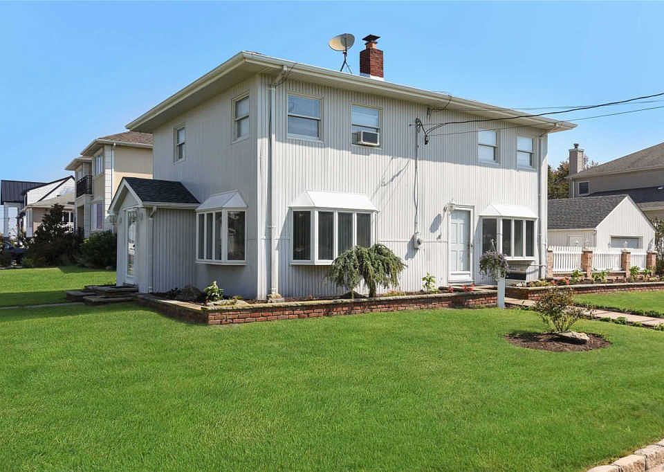 9 Cabot Rd W, Massapequa, NY 11758 Zillow
