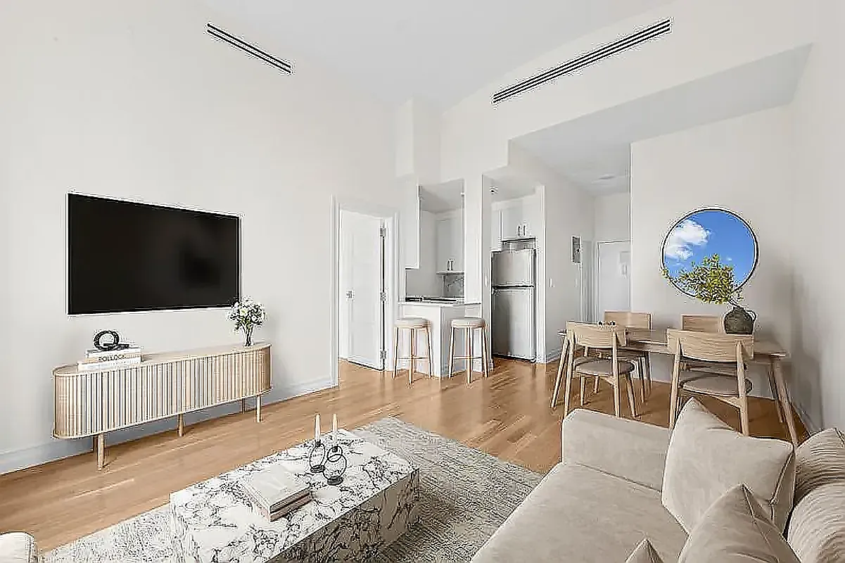 154 West 70th Street — Photo 3