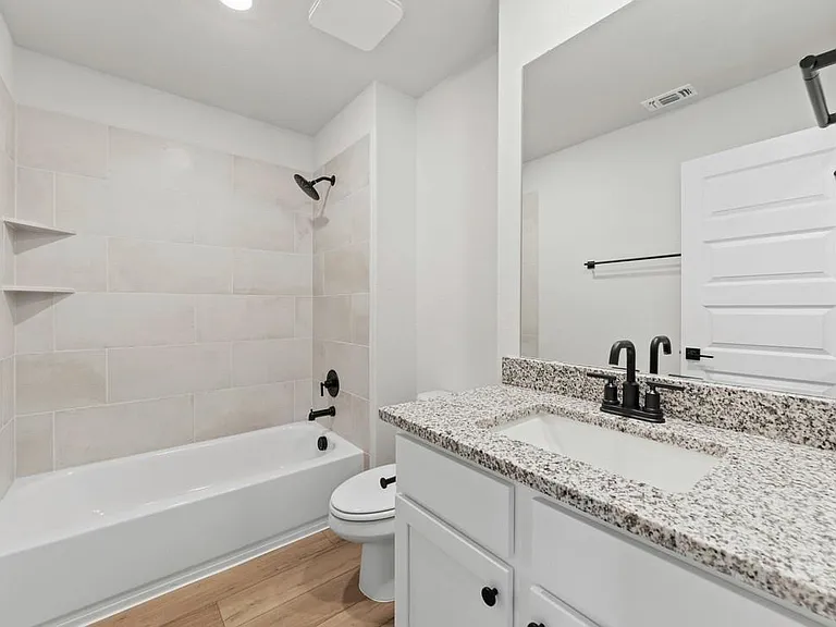 9517 Balmy Ln — Photo 12