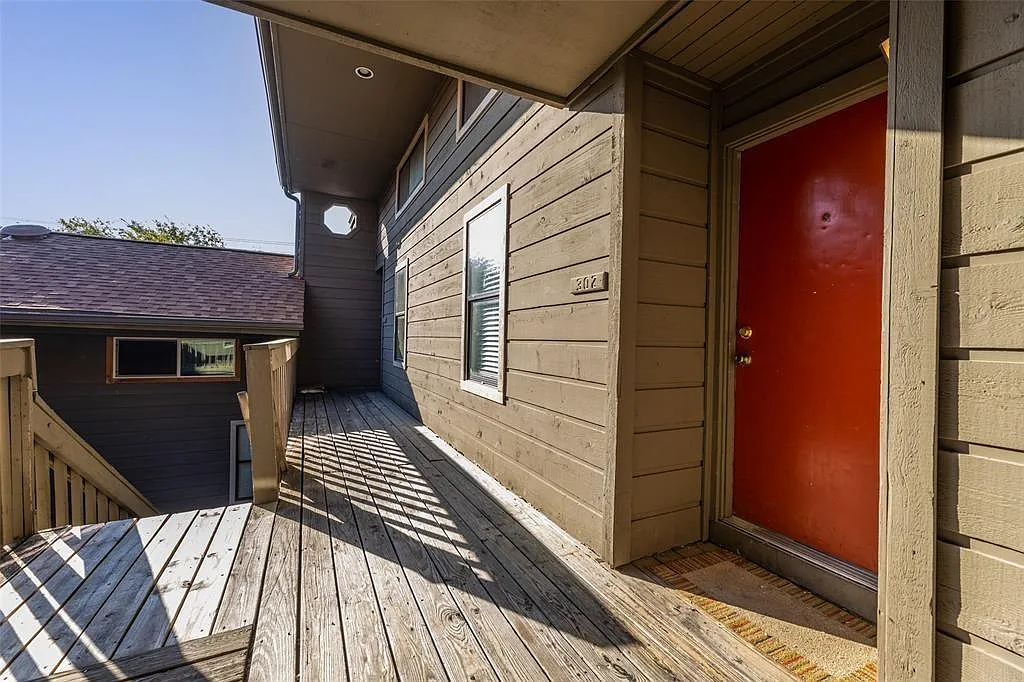 4 bed, 1229 sqft, $700 — Photo 1