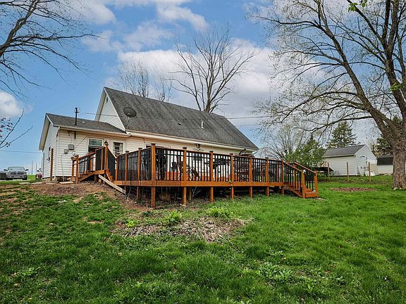 2nd image of 428 Drake Rd