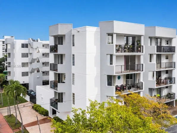 7921 Byron Ave APT 206, Miami Beach, FL 33141