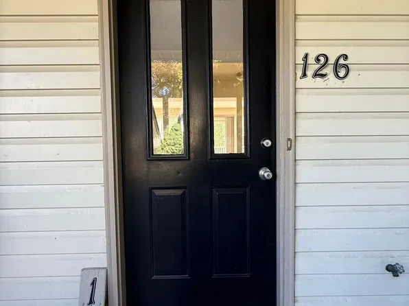 126 Pipers Pl, Chalfont, PA 18914
