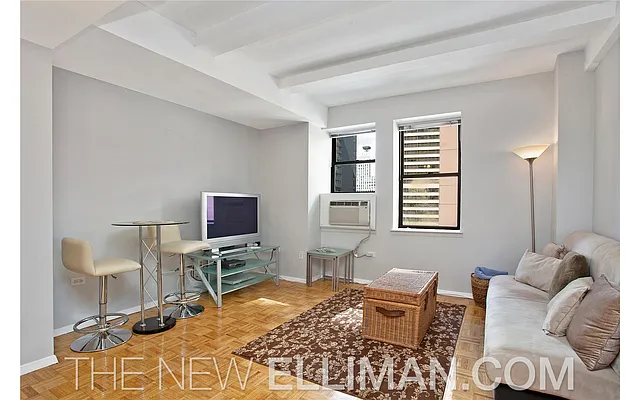 Rented by Douglas Elliman | media 13