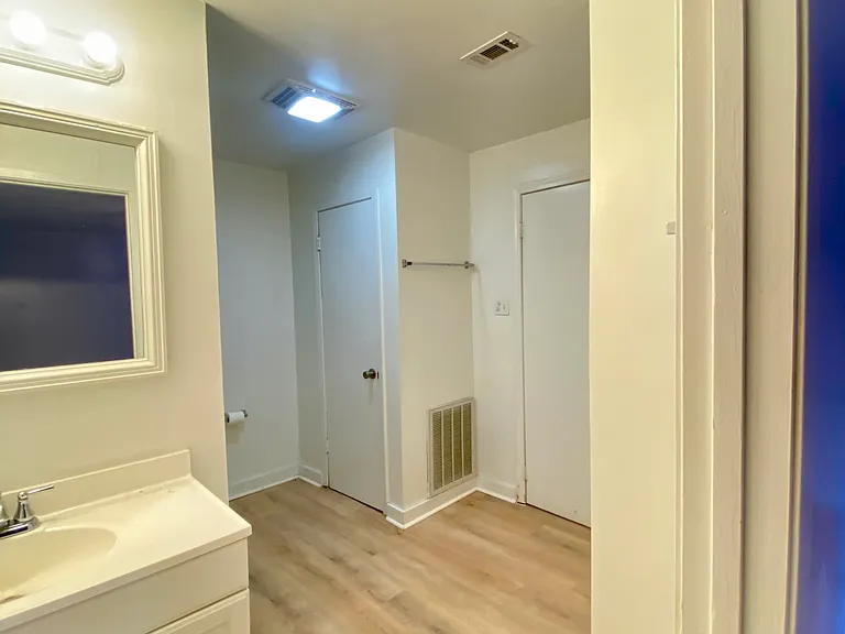 229 Keller St #A — Photo 6
