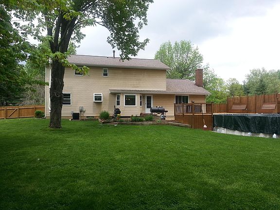 3rd image of 8841 Stonehenge Dr