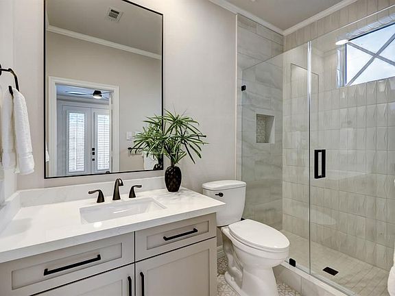 5th image of 2078 Brentwood Dr