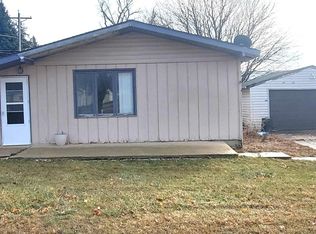 107 E Elm St, Holstein, IA 51025