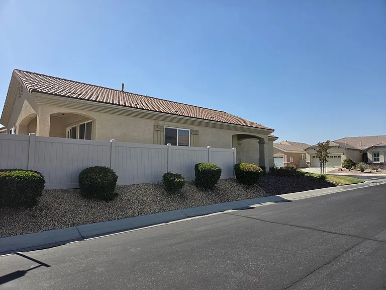 19477 Sunrise Rd — Photo 5