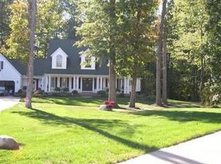 606 Sassafras Dr, Vermilion, OH 44089