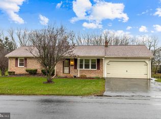 516 W Trout Run Rd, Ephrata, PA 17522