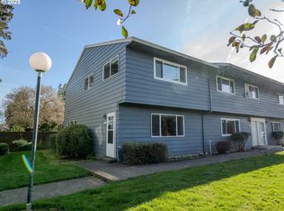 2150 NE Hogan Dr, Gresham, OR 97030