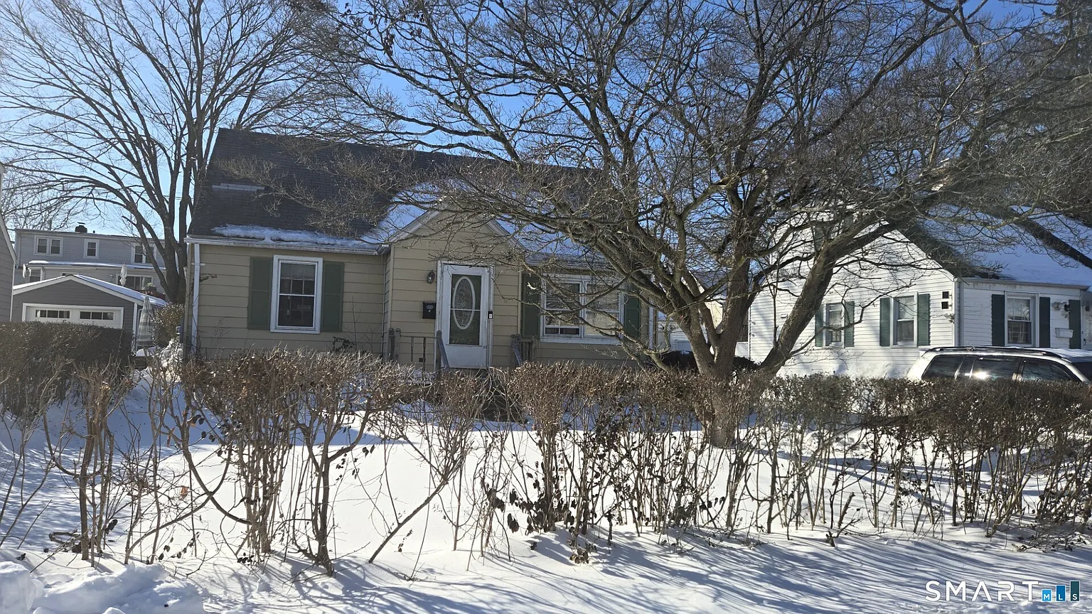 5 Lakeview Drive photo 1