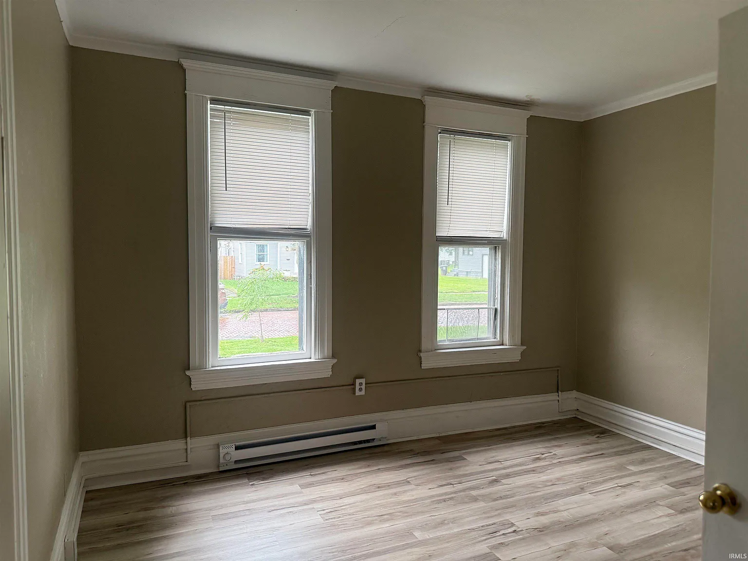2 bed, 1.0 bath, 872 sqft, $925 — Photo 4