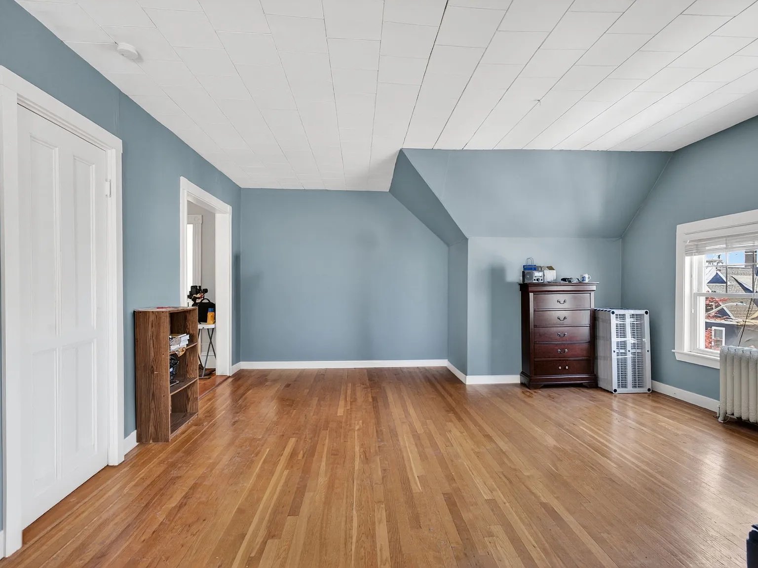 2 bed, 1018 sqft, $2,400 — Photo 2