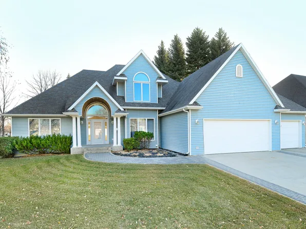 1501 S 38th St, Grand Forks, ND 58201