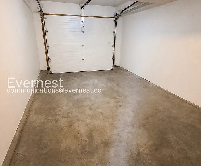1041 Dean Dr — Photo 18