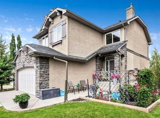 20 W Sherwood Rise NW, Calgary, AB T3R1P3