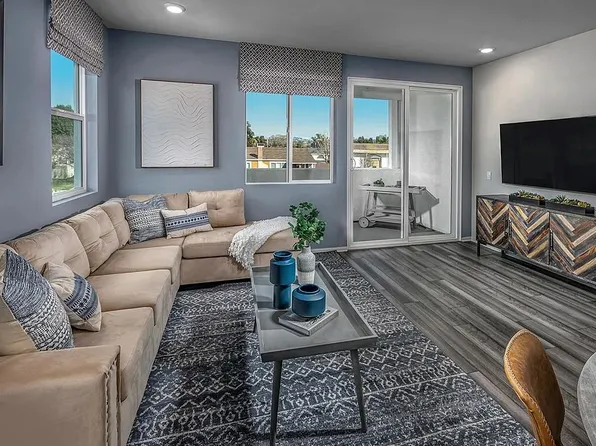 1487 Thunder Ct, Pomona, CA 91768