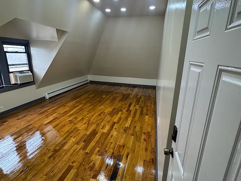 425 Park Ave #3 — Photo 12