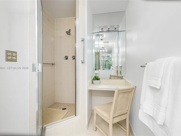 4925 Collins Ave #5F — Photo 22