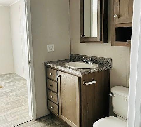 4th image of 154 Scarlet Oak Ct