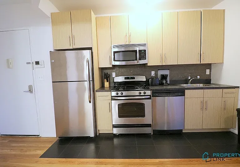 145 Mulberry St #PHA — Photo 1