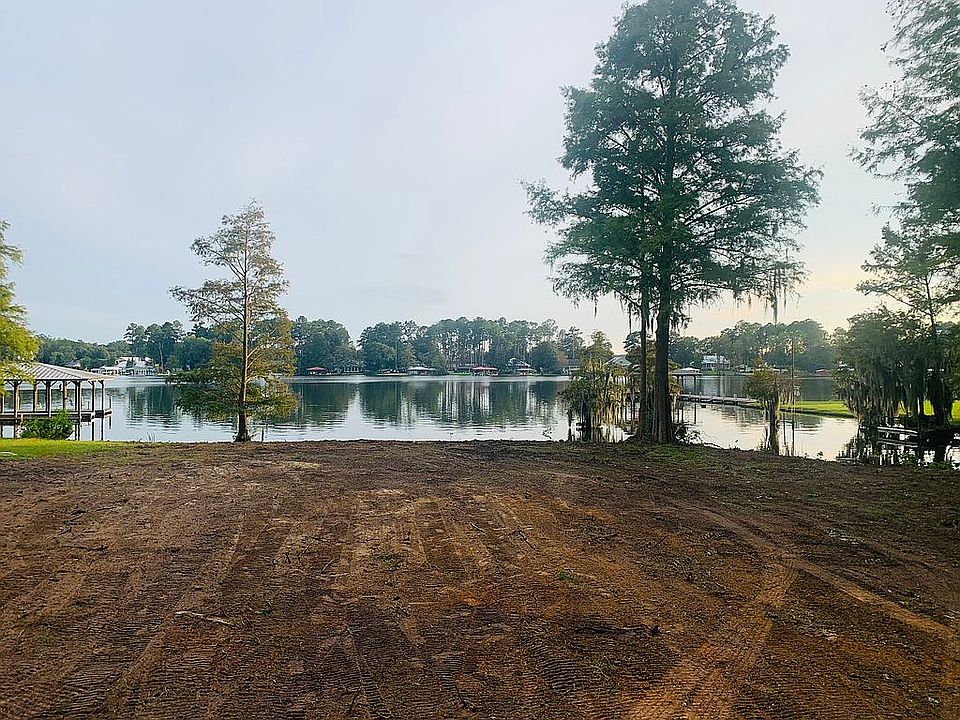 Lake Blackshear Frontage
