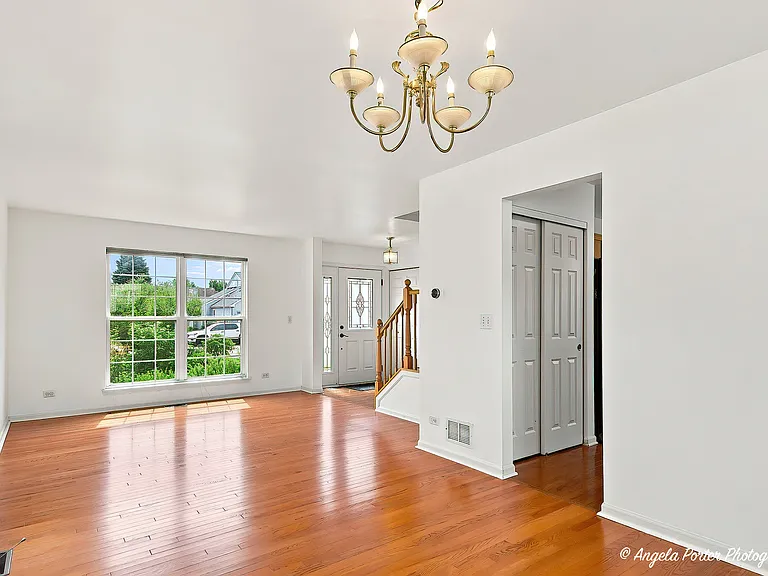 10570 Wing Pointe Dr — Photo 5