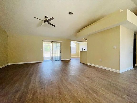 4th image of 16560 SW 46th Cir