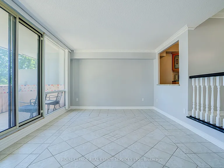 250 Scarlett Rd #206 — Photo 9