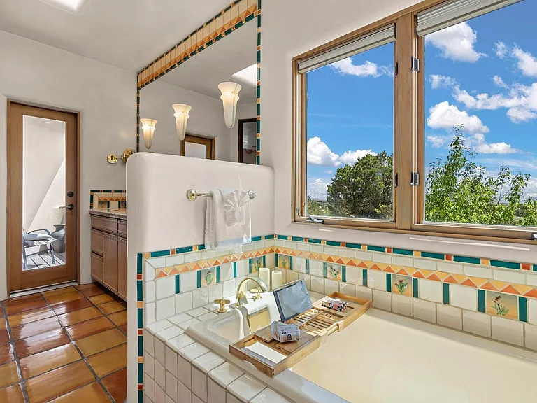 1357 Tano Ridge Rd — Photo 18