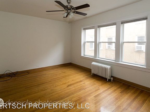 4th image of 4442 N Western Ave APT 2A