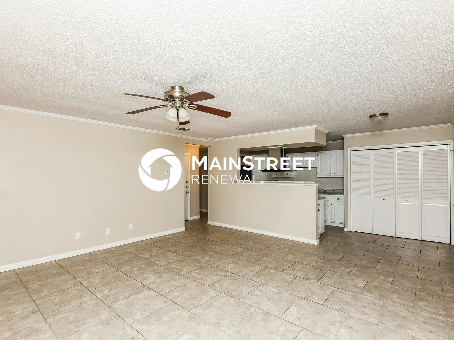 1117 Celeste St — Photo 2