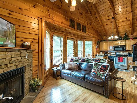 5th image of 2304 Riverport Way